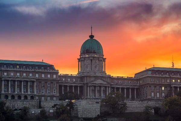 coucher du soleil au chateau